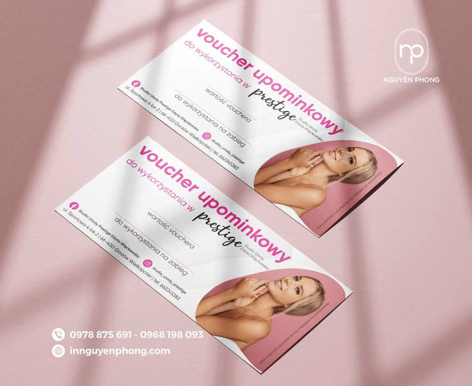 Voucher được làm từ chất liệu giấy mĩ thuật 